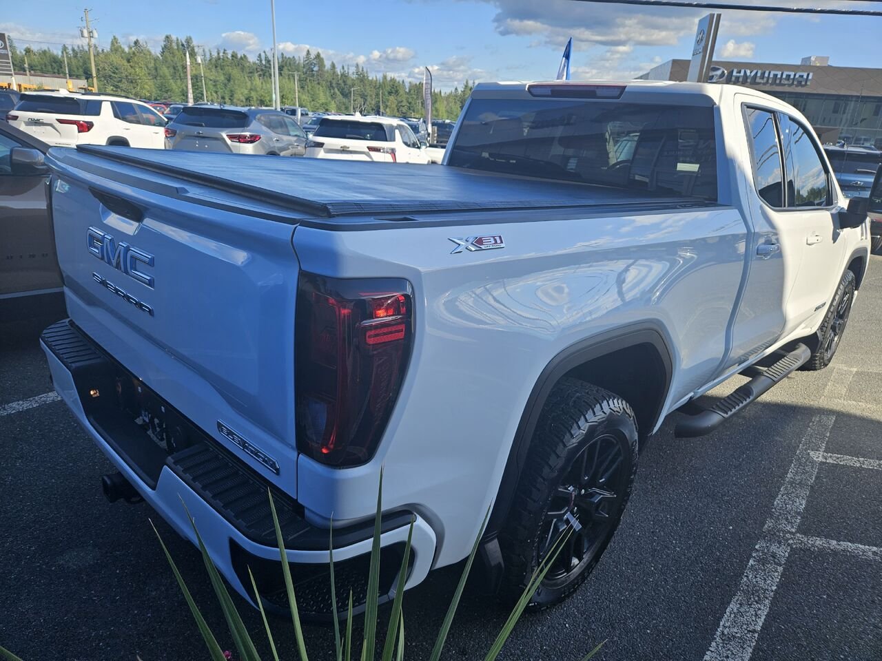 2021 GMC Sierra 1500 Elevation cabine double 4RM 147 po White Thetford Mines - photo #16