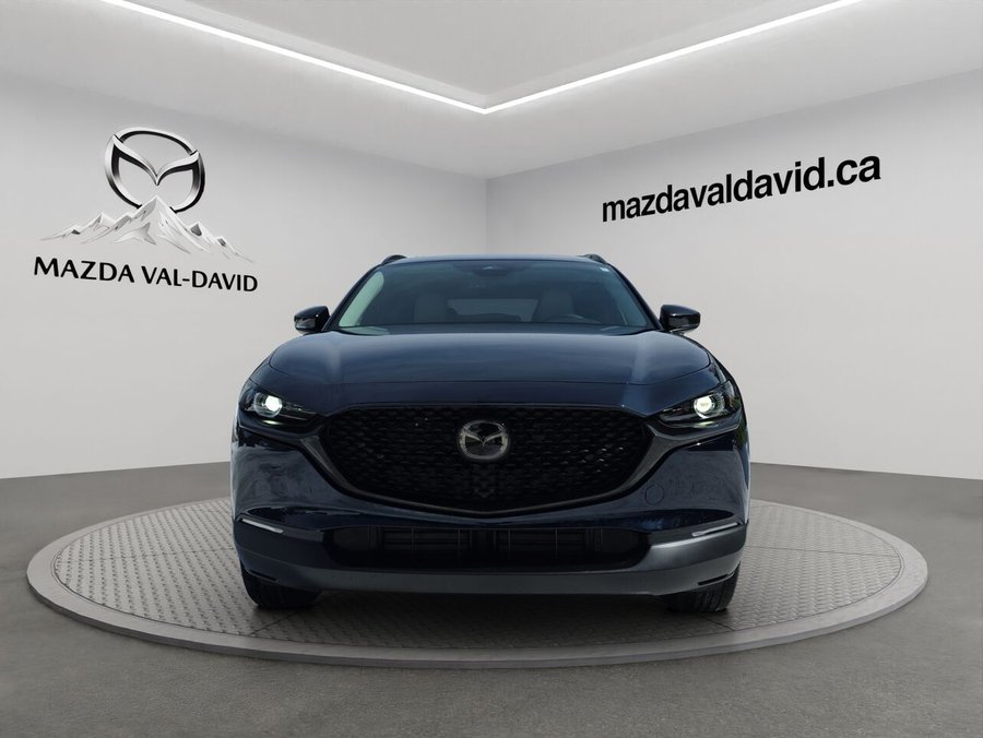 Mazda CX-30 GS AWD 2.5 S Kuro AWD, Toit ouvrant, Sièges en similicuir, Barre de toit peintes. 2026 Bleu cristal foncé mica