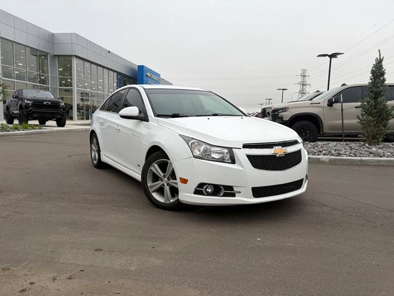 2013 Chevrolet Cruze 4dr Sdn LT Turbo w/1SB White Sherwood Park - photo #1