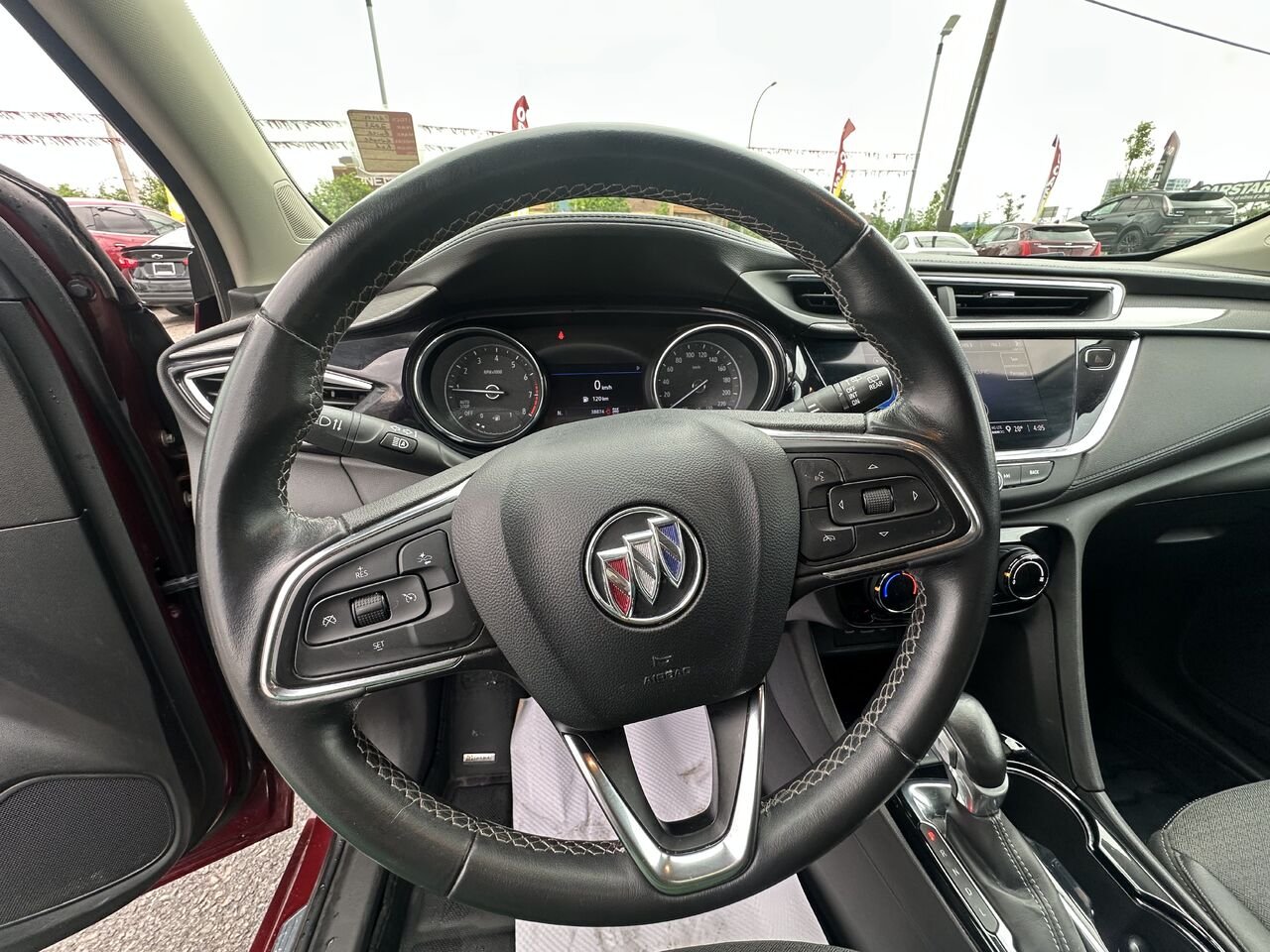 2023 BUICK ENCORE GX PREFERRED Privilégiée 4 portes TI CINABRE M Ottawa & Gatineau - photo #5
