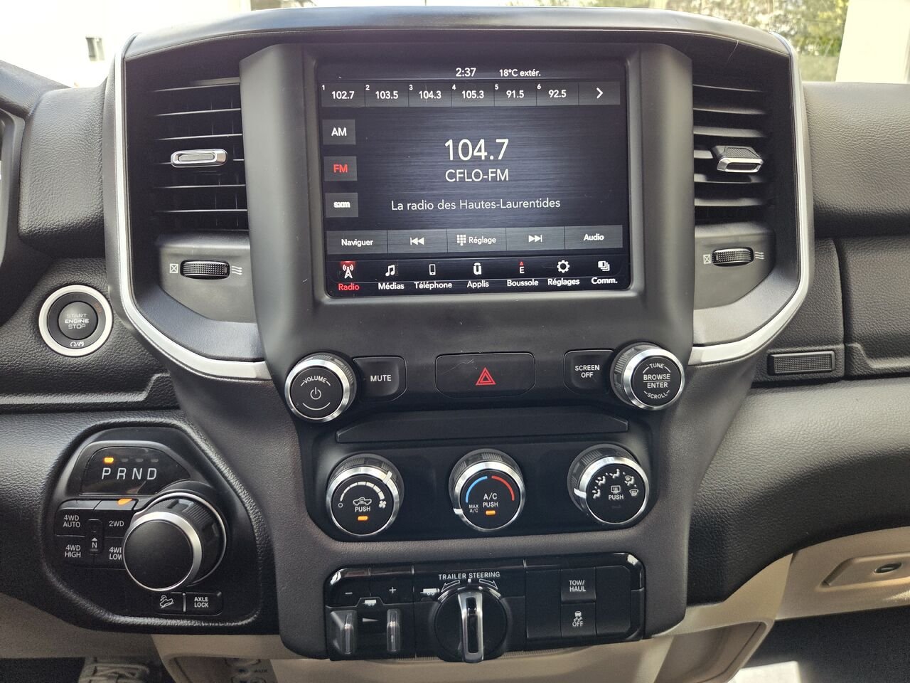 2021 RAM 1500 06N5 VERT Mont-Laurier - photo #17