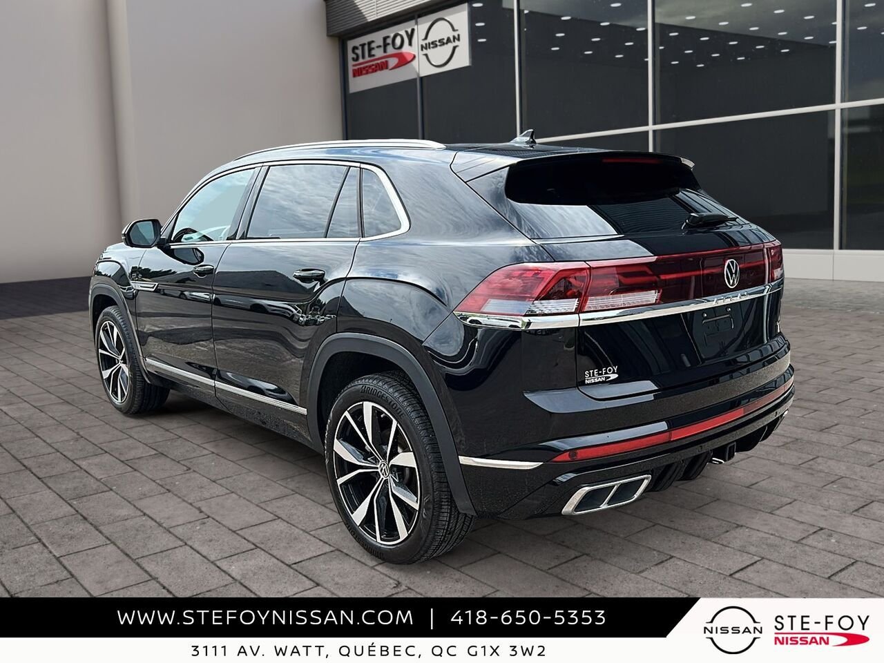 Volkswagen Atlas Cross Sport EXECLINE 2026 Noir Ste-Foy - photo #3