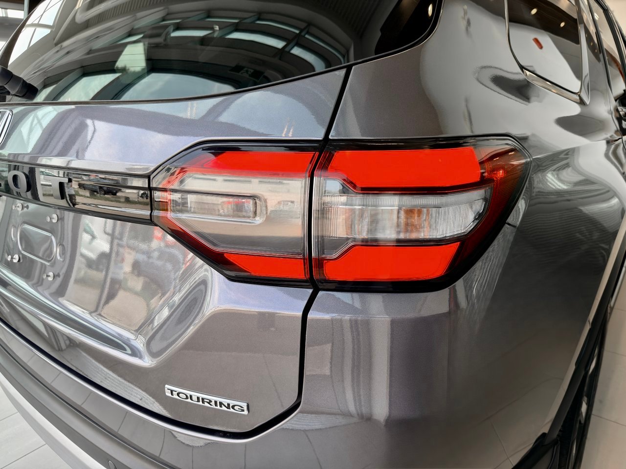 2025 Honda Pilot gray Notre-Dame-des-Prairies - photo #10