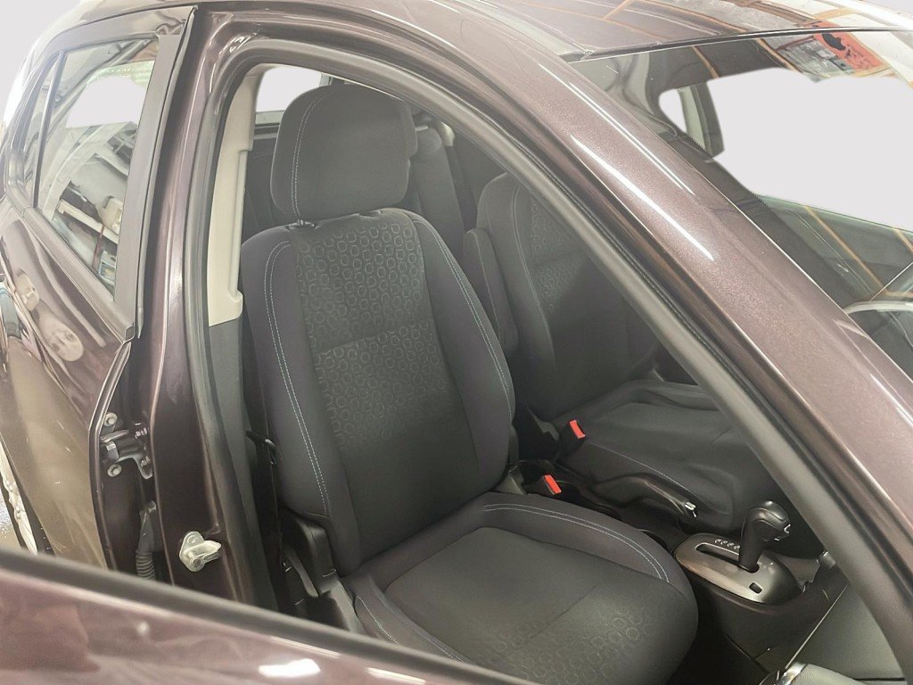 Chevrolet Trax 2014 mauve Amos - photo #14