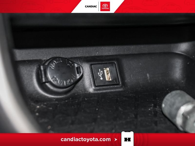 Toyota Rav 4 2023 Argent Laval - photo #27