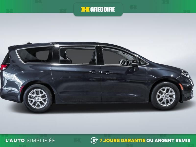 Chrysler Pacifica 2024 Bleu Saint-Eustache - photo #10