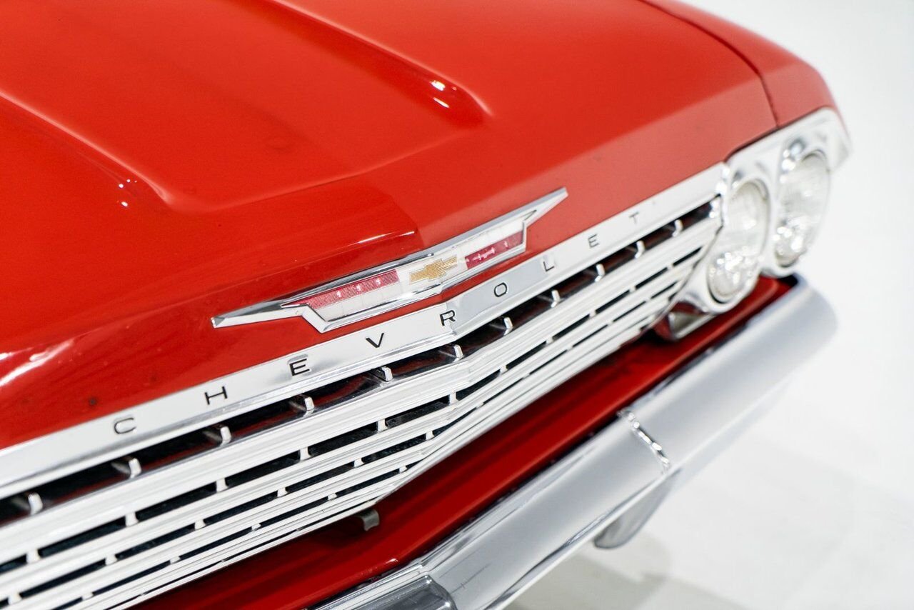 Chevrolet Biscayne Unrestored nearly all original parts 1962 Rouge Montréal - photo #33