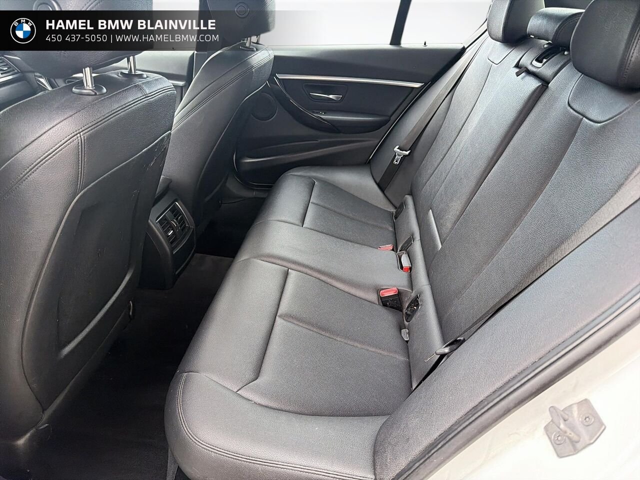 2018 BMW 3 Series 330i xDrive berline White Blainville - photo #9