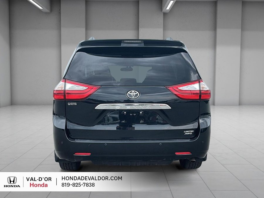 2017 Toyota Sienna 2017 Black