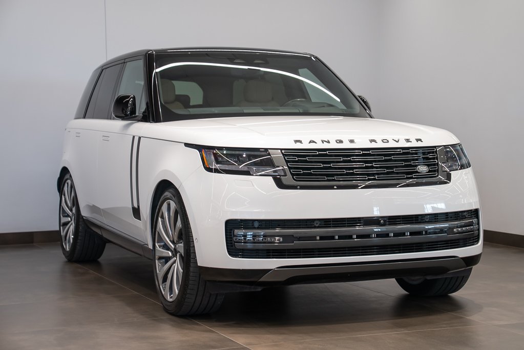 2026 Land Rover Range Rover P400 SE // 23 inch Wheels White Kirkland - photo #2