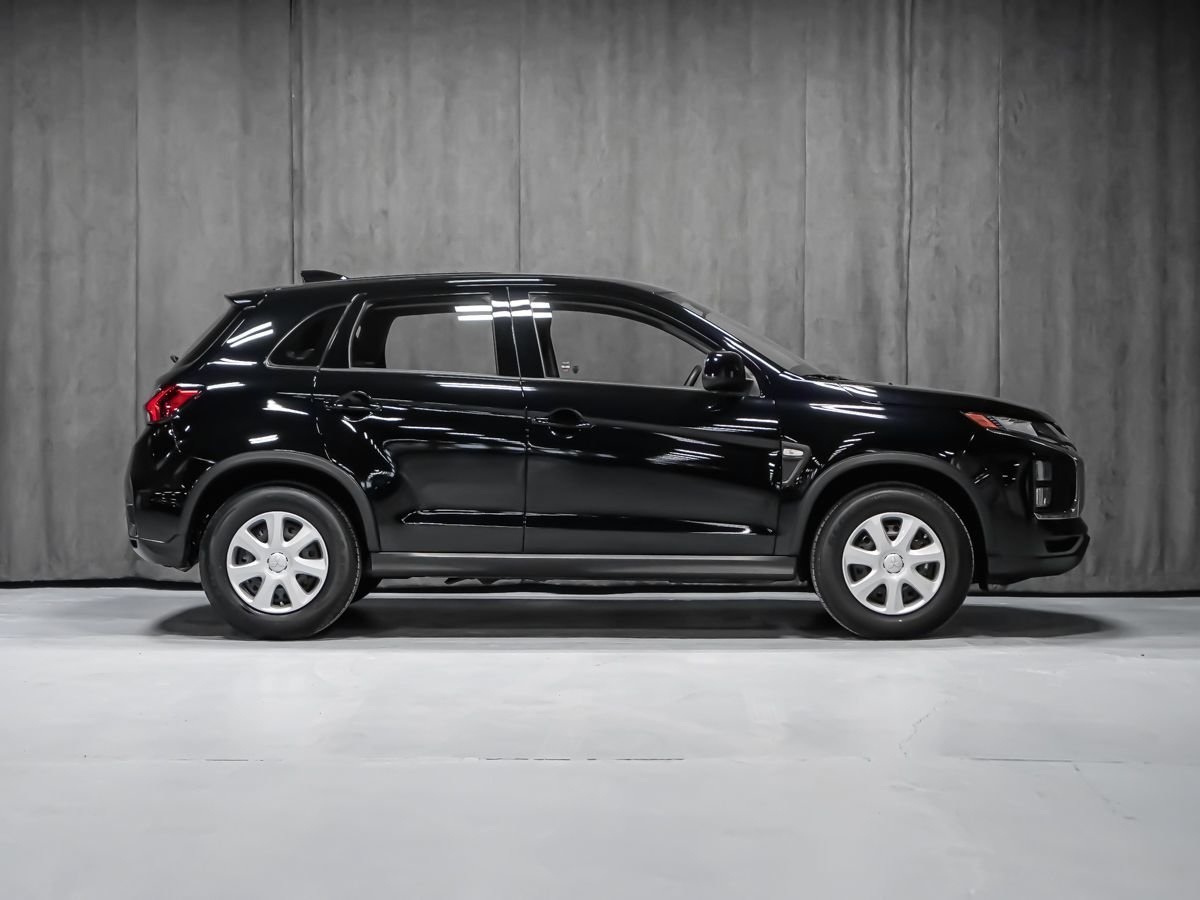 Mitsubishi RVR ES 2026 Noir Labrador Montréal - photo #6