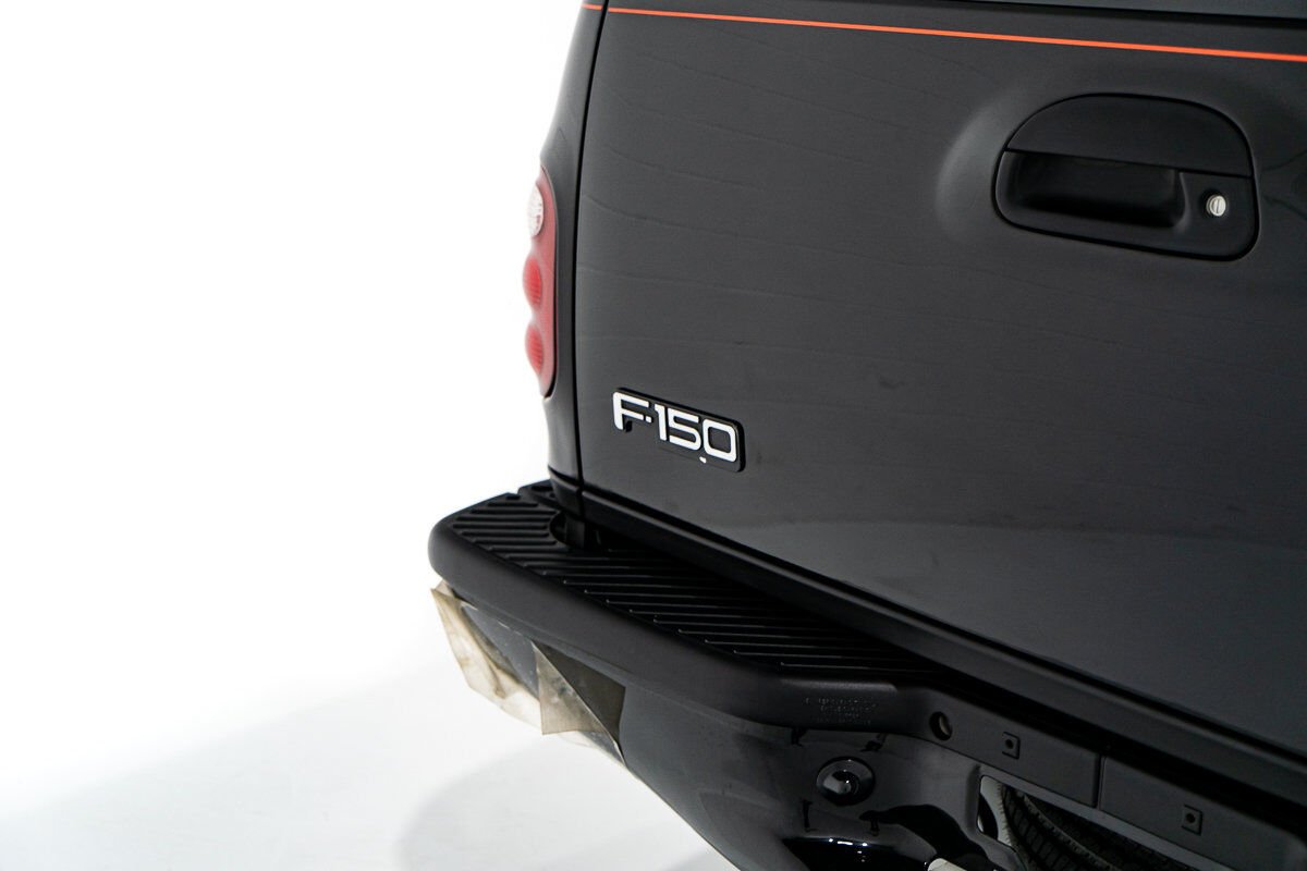 2000 Ford F-150 Harley Davidson Edition In Delivery Packaging Black Montreal - photo #59
