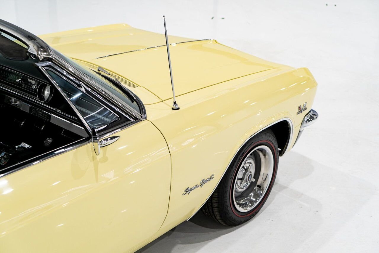 1965 Chevrolet Impala SS *PRIX EN USD* 396/325HP 4spd frame off restoration Yellow Montreal - photo #71