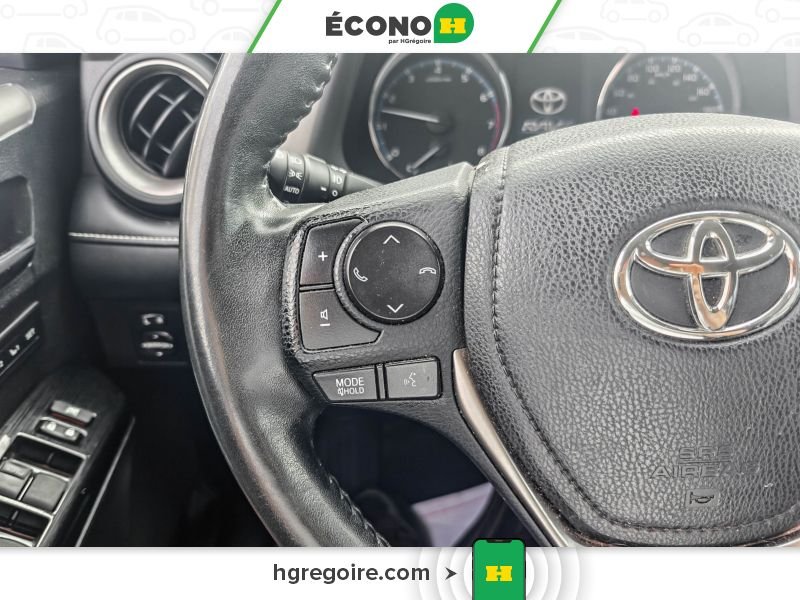 2018 Toyota Rav 4 Grey Saint-Eustache - photo #10