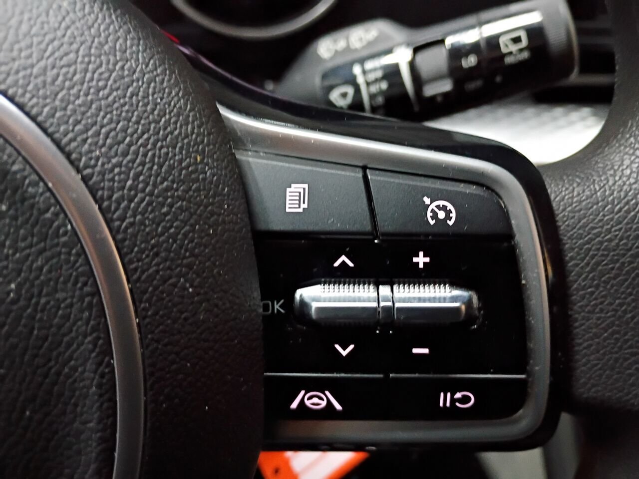 2022 Kia Carnival Grey Blainville - photo #22