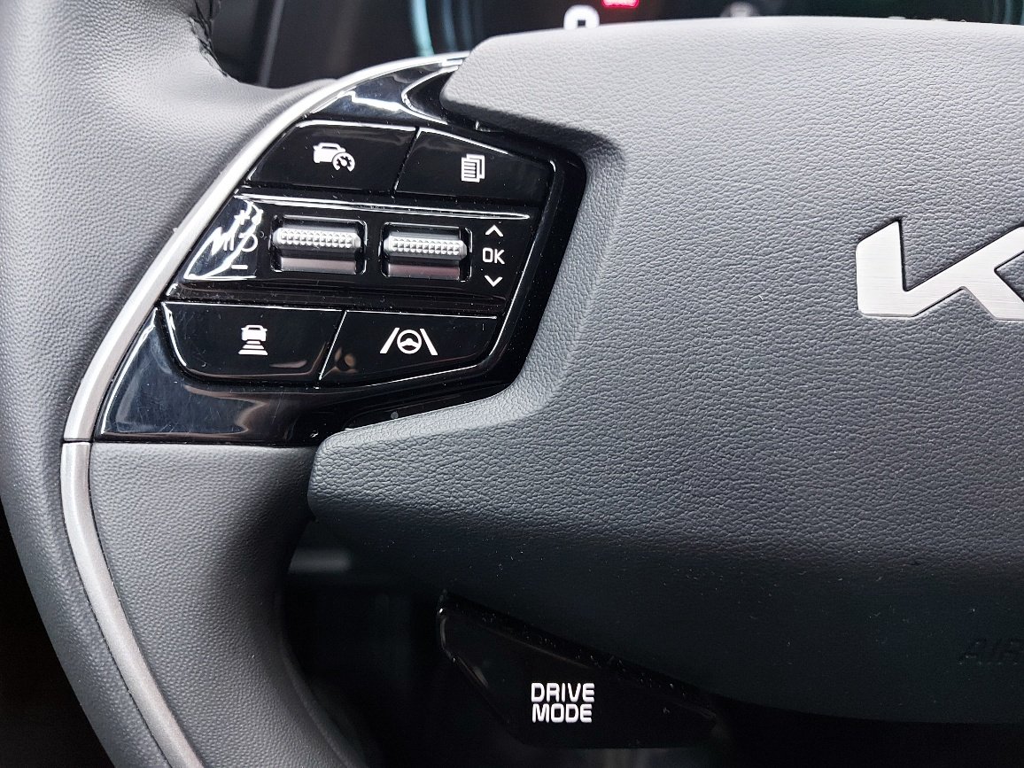 2026 KIA Niro Mineral Blue Blainville - photo #19