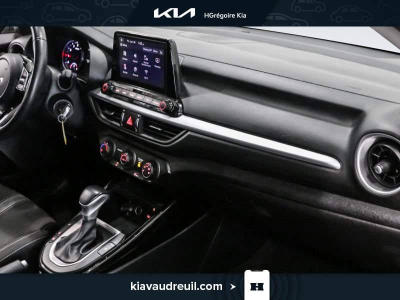 2023 Kia Forte Grey Blainville - photo #23