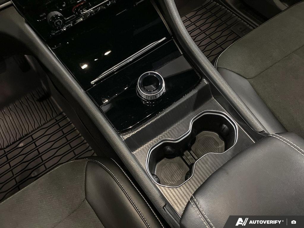 2025 Jeep Grand Cherokee L 2601863A | Altitude Black Edmonton - photo #16