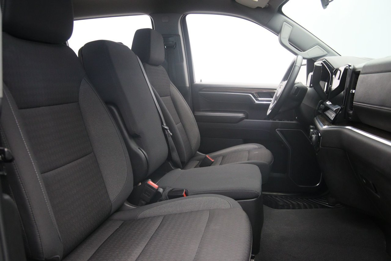 Chevrolet Silverado 1500 NIV 2GCUKDED4S1122348 2025 Noir Baie-Comeau - photo #14