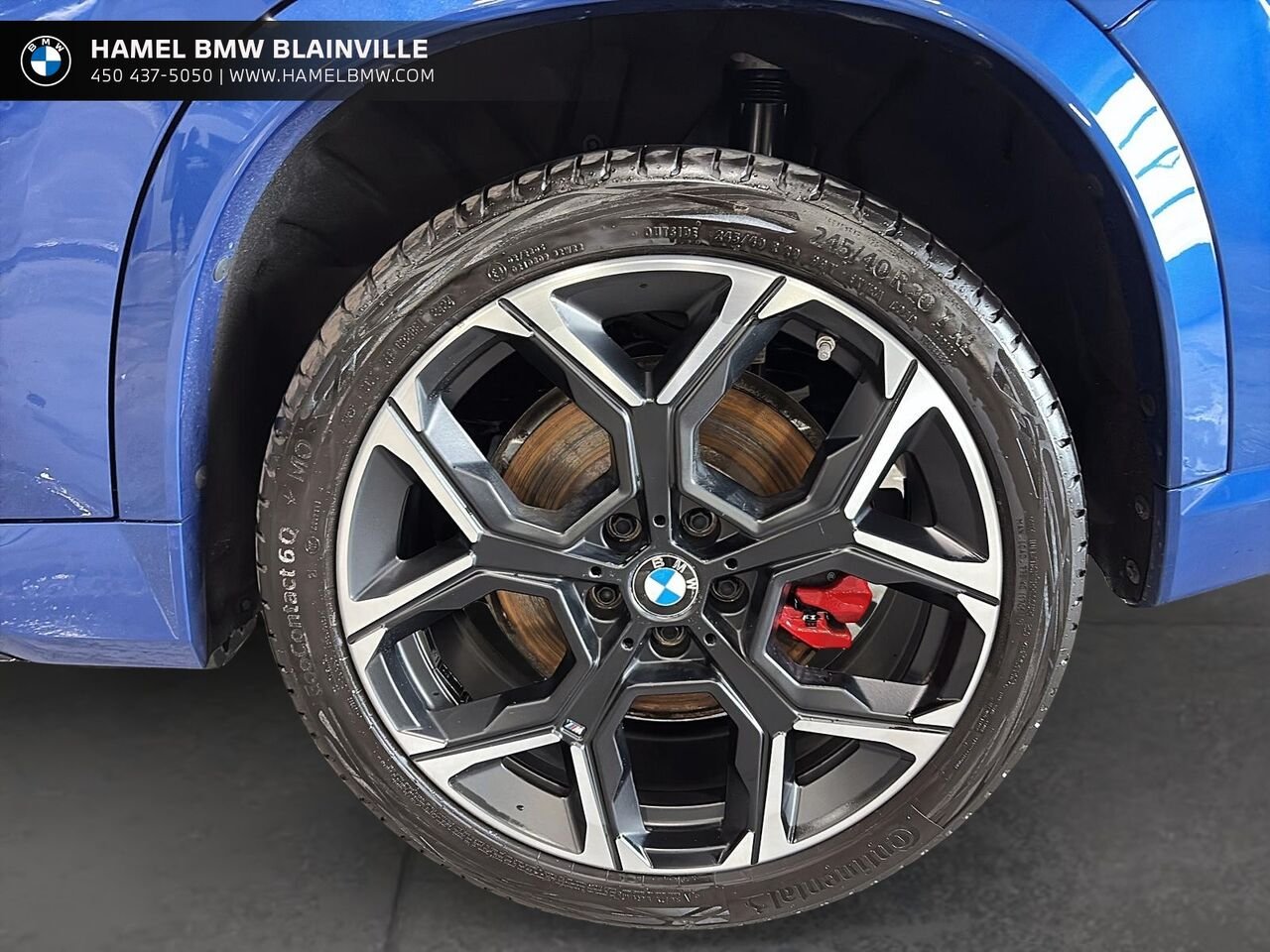 2025 BMW X1 M35i xDrive véhicule d'activités sportives Blue Blainville - photo #6