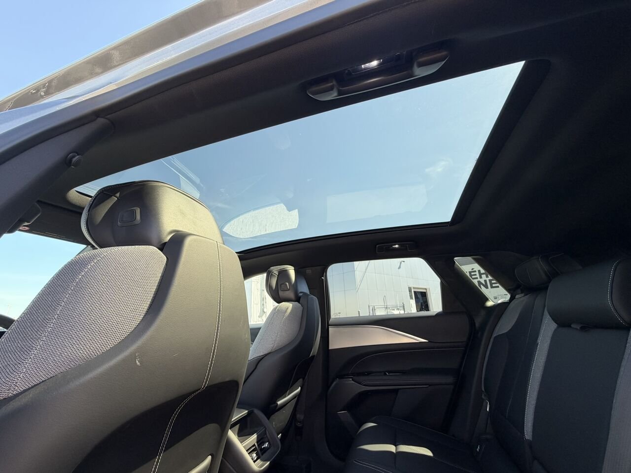 Cadillac LYRIQ Tech FINANCEMENT À PARTIR 0.99% 2024 Gris Laval - photo #28