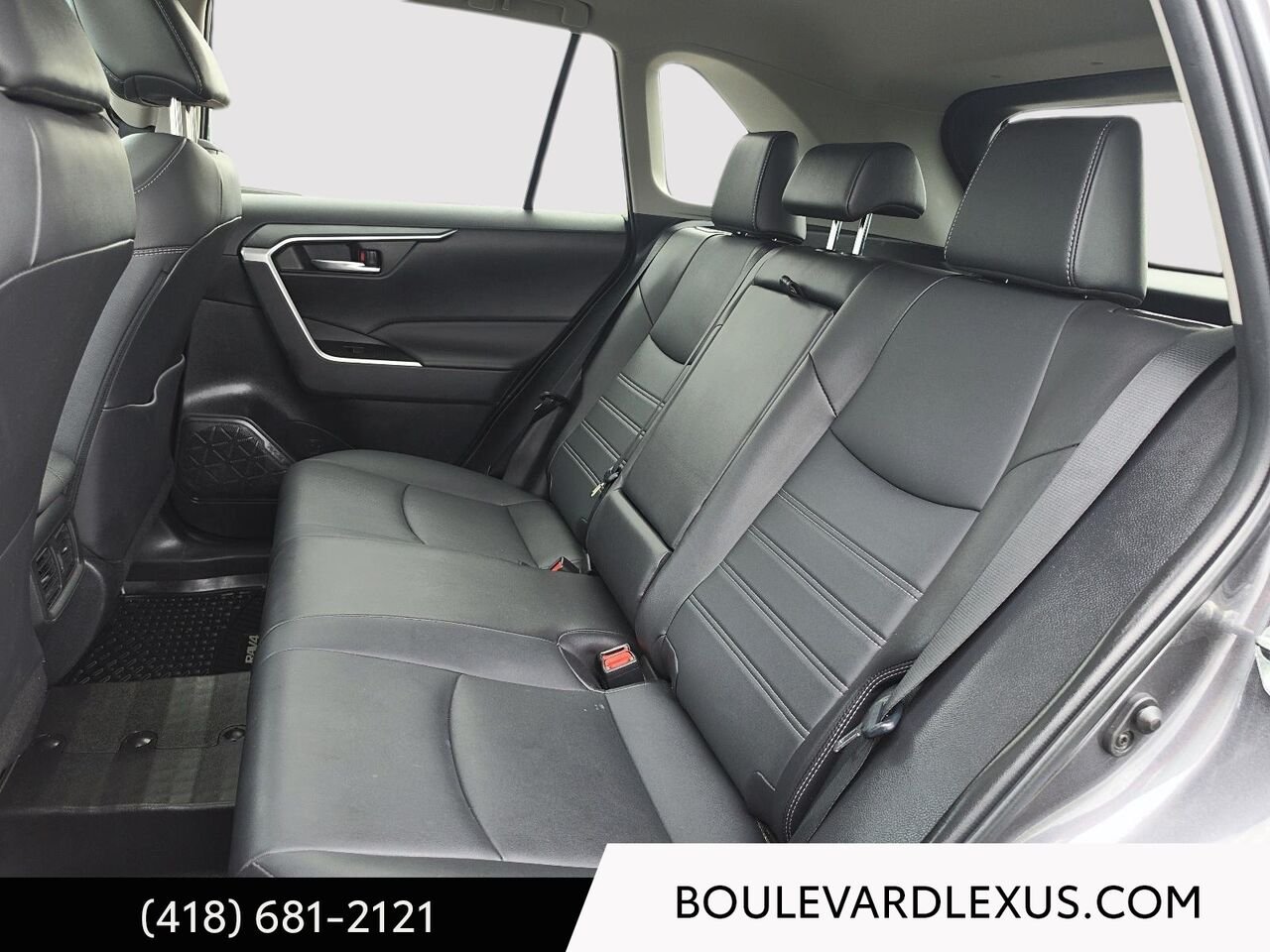 Toyota RAV4 19909A | XLE TI 2023 Gris Québec - photo #19