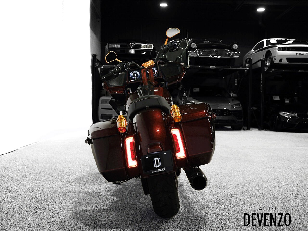 Harley-Davidson CVO Road Glide 2024 Orange Saint-Eustache - photo #3