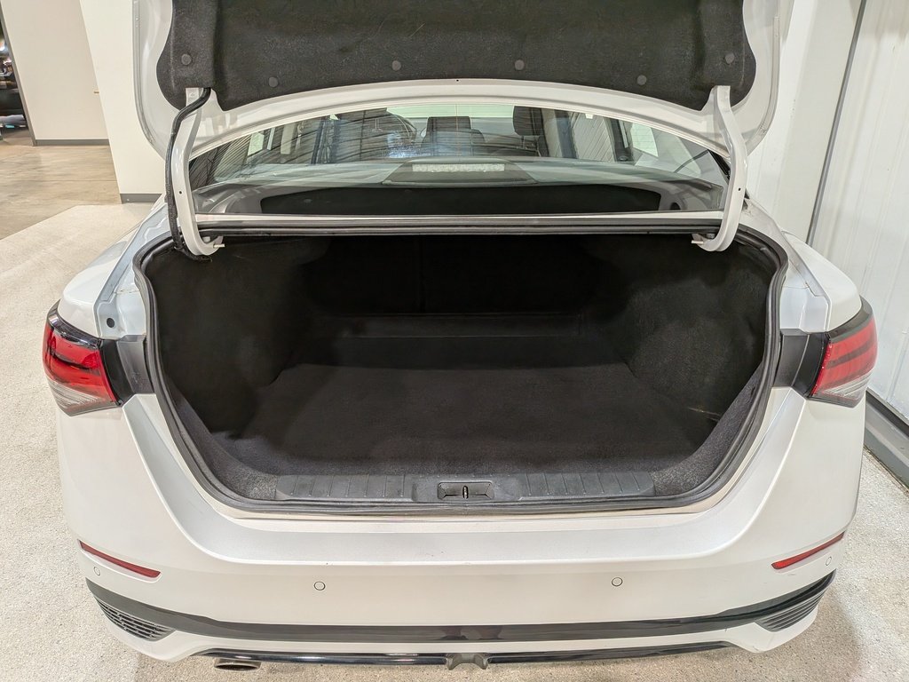2024 Nissan Sentra SR Manual White Val-David - photo #8