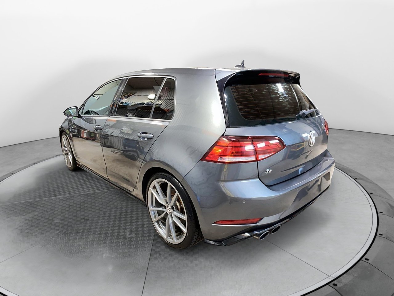 2018 Volkswagen Golf R VIN WVWWF7AU2JW098059 Baie-Comeau - photo #5