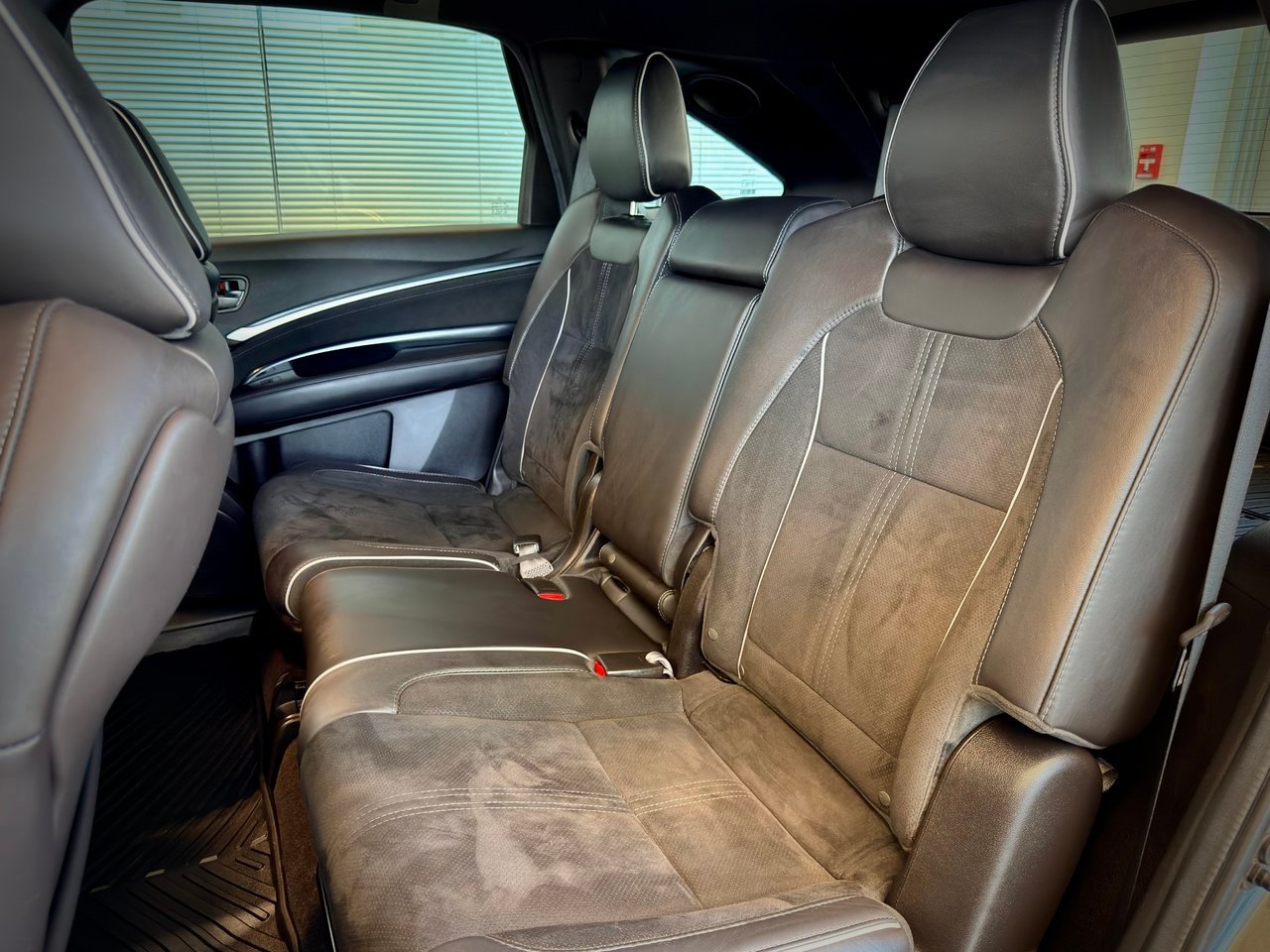 2020 Acura MDX Silver Notre-Dame-des-Prairies - photo #21