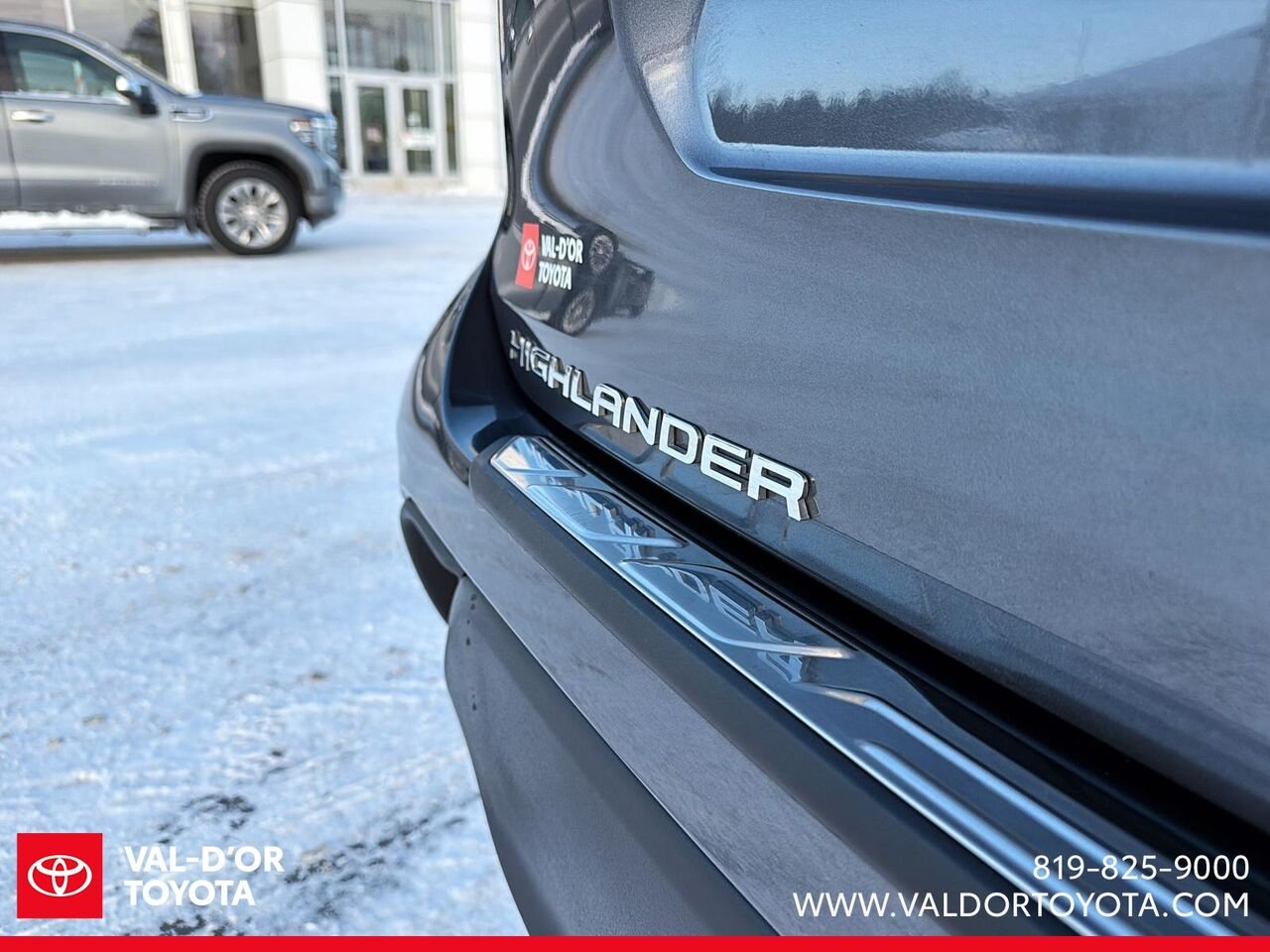 Toyota Highlander LE AWD LE AWD 2024 Gris Val-d'Or - photo #6