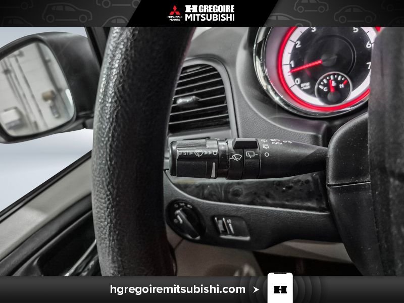 2017 Dodge GR Caravan Brown Blainville - photo #17
