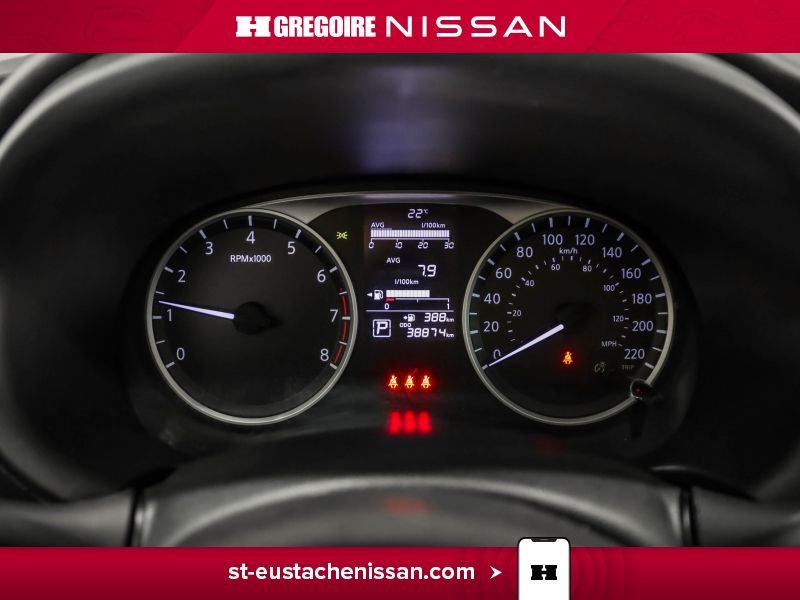 2024 Nissan Kicks White Laval - photo #16