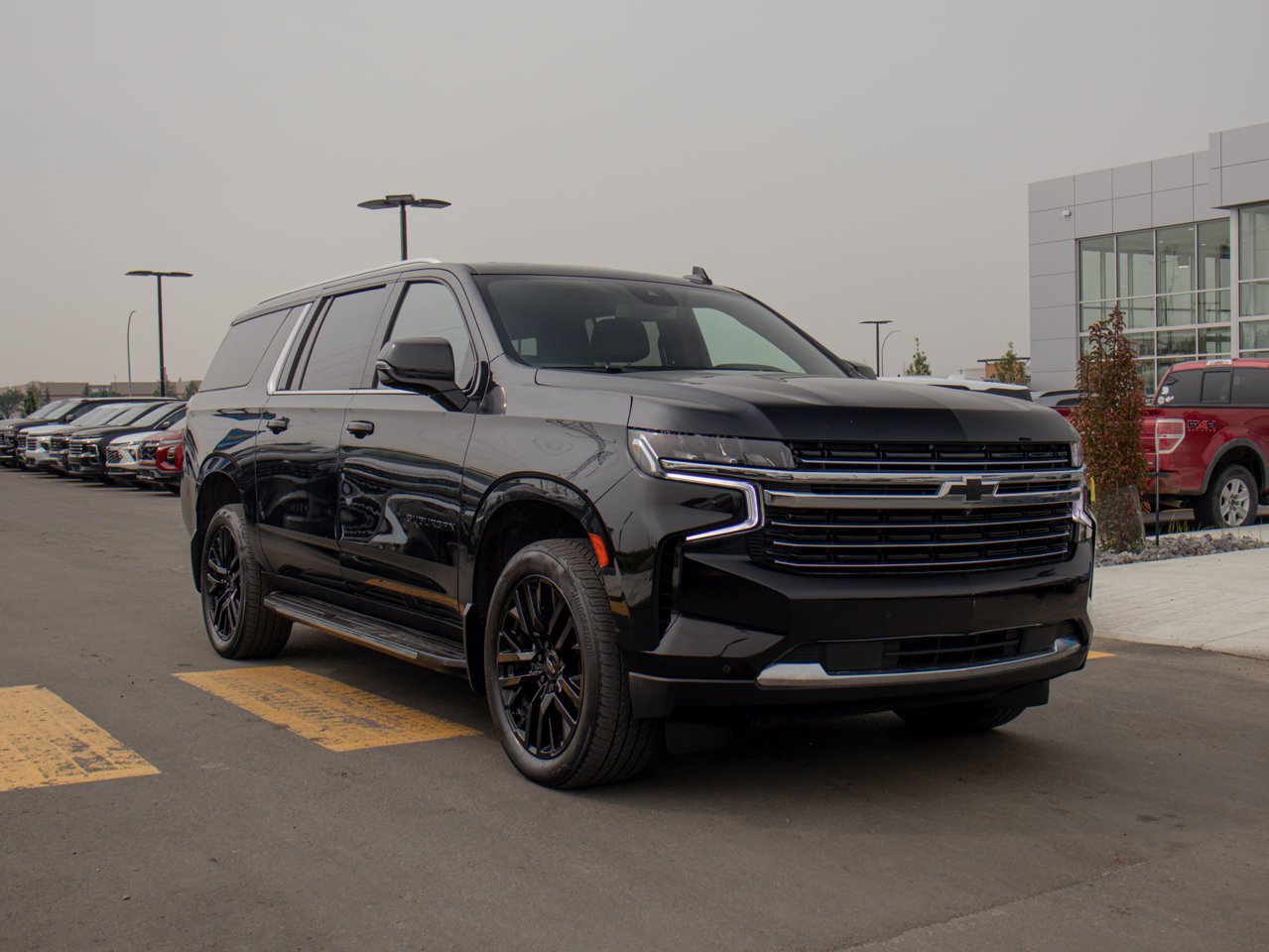 2023 Chevrolet Suburban 4WD 4dr LT Black Sherwood Park - photo #14