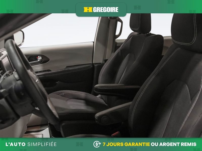 2021 Chrysler Grand Caravan Black Saint-Eustache - photo #13