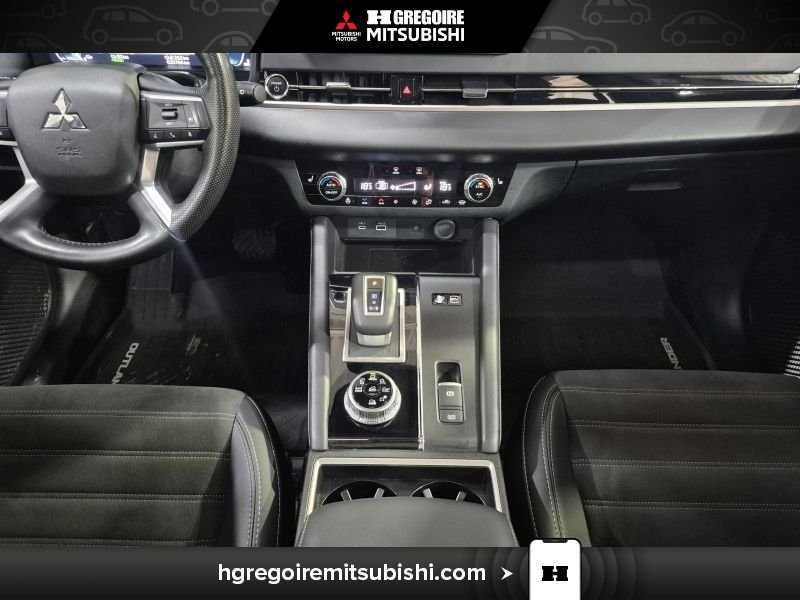 2025 Mitsubishi Outlander Plug-In Hybrid Blue Laval - photo #25
