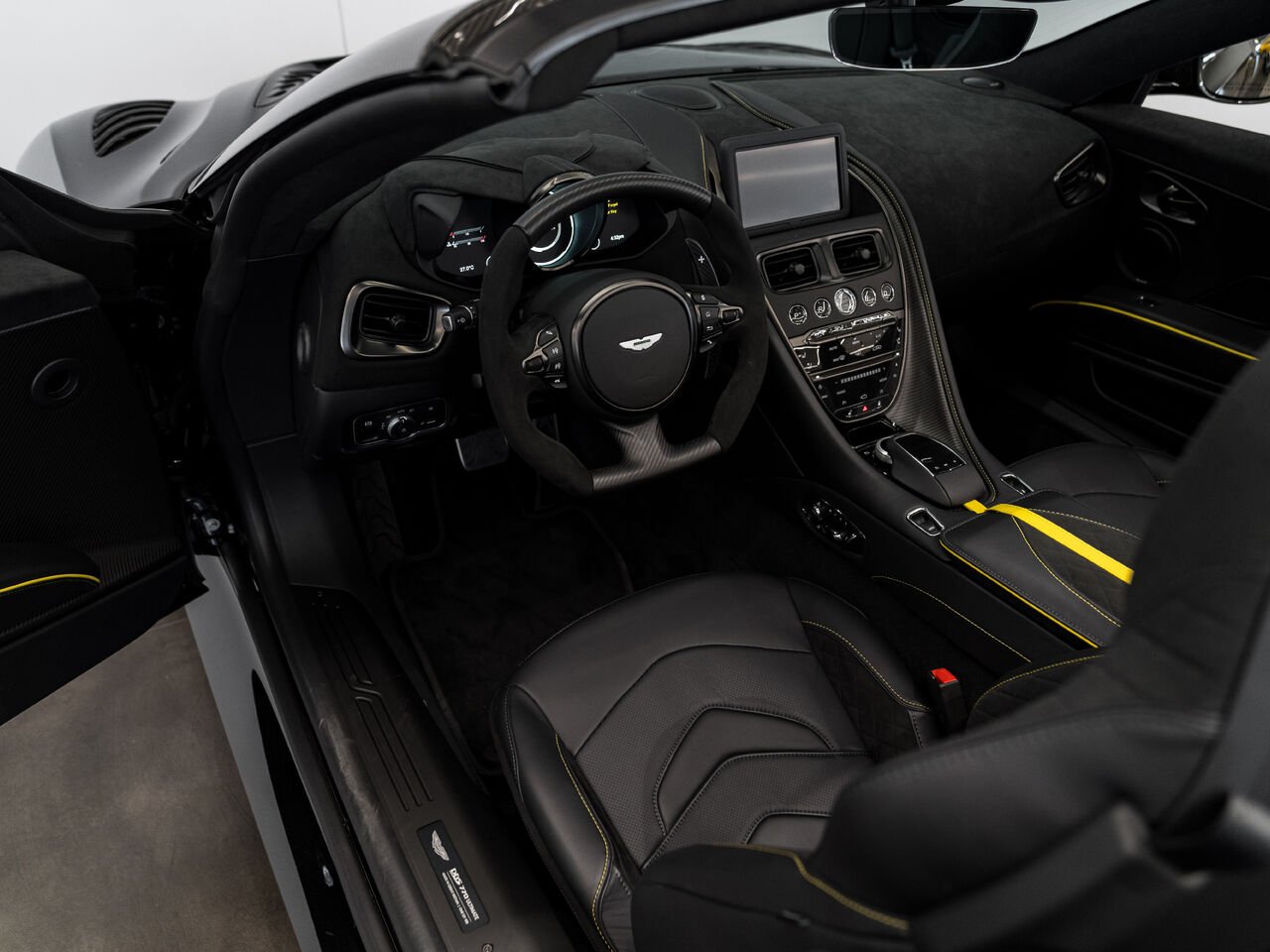2023 Aston Martin DBS 770 Ultimate | NO LUXURY TAX Kirkland - photo #20