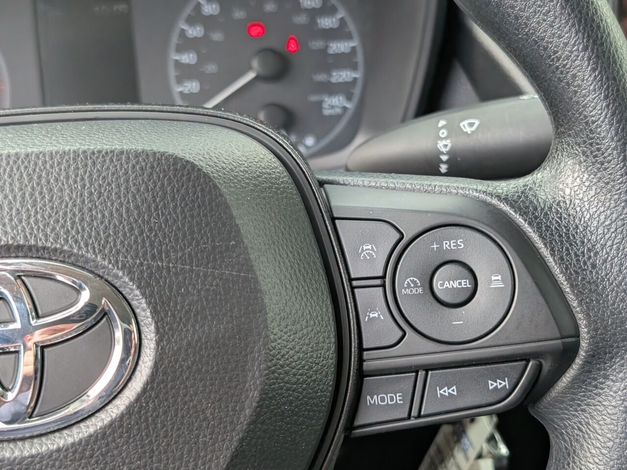 Toyota Corolla L/AC/CAMÉRA DE RECUL/COMMANDES AUDIO AU VOLANT/BLUETOOTH 2024 Noir minuit métallisé Sherbrooke - photo #13