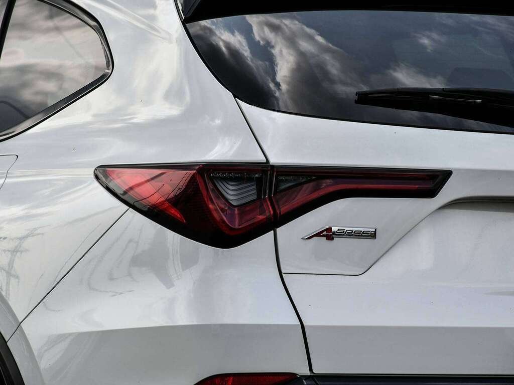 2025 Acura MDX Platinum Elite A-Spec SH-AWD White Etobicoke - photo #9