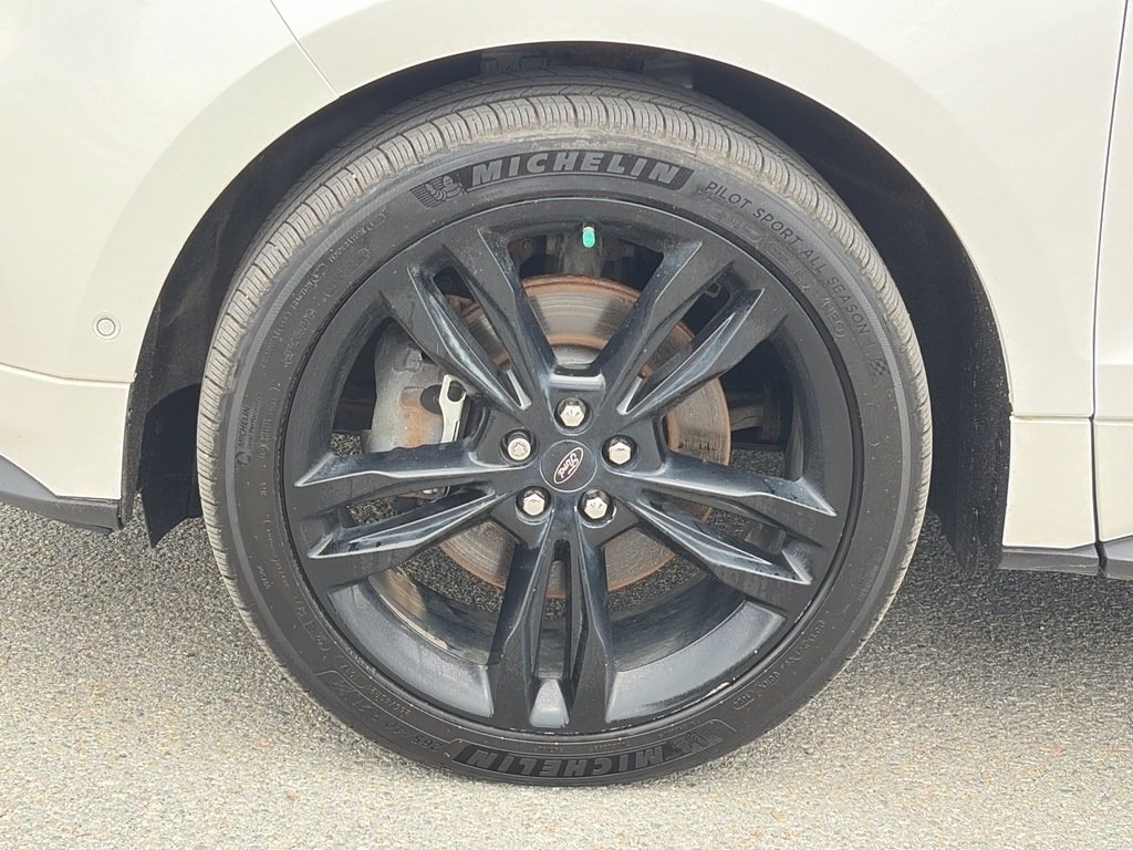 2019 Ford Edge ST White Gatineau - photo #8