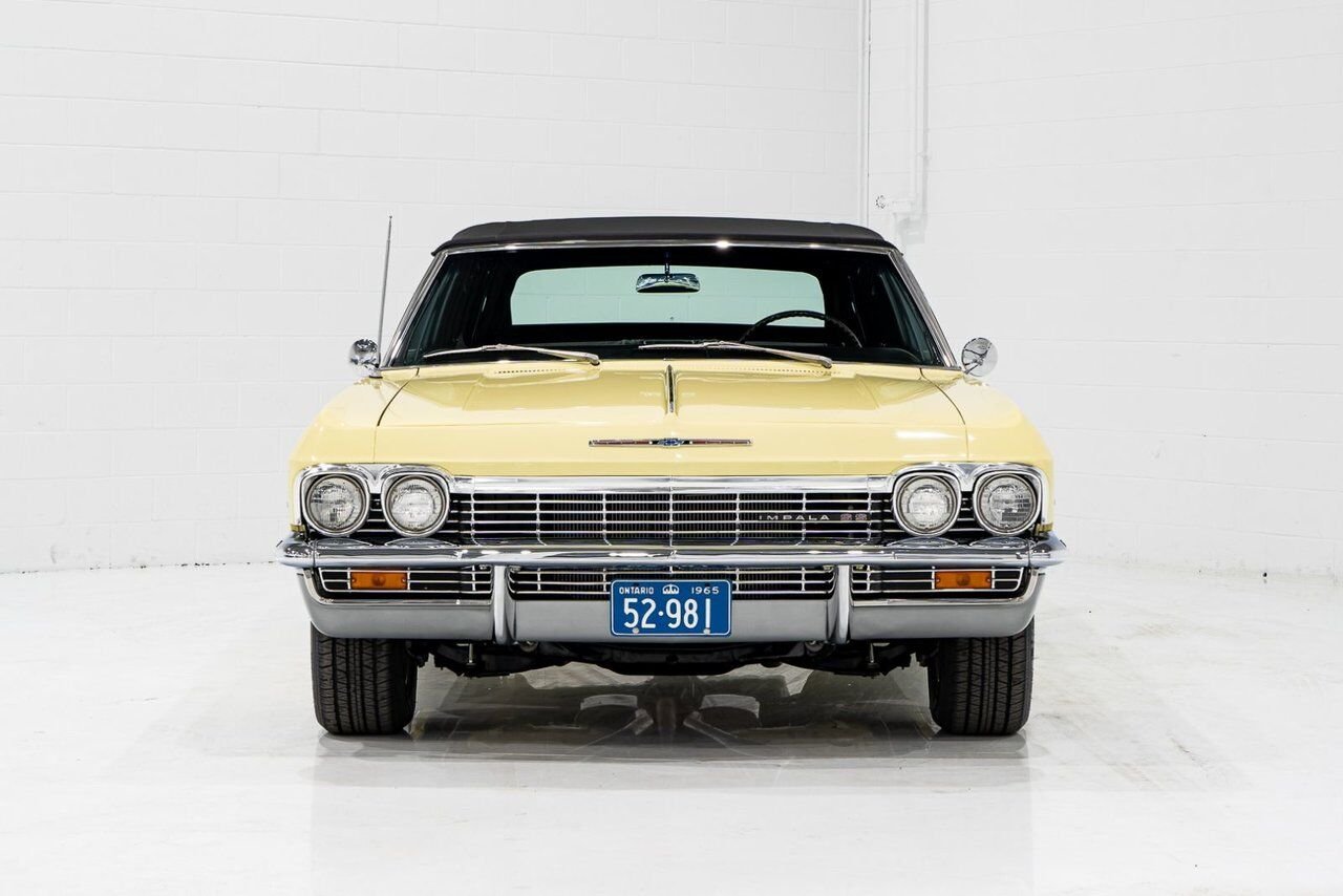 1965 Chevrolet Impala SS *PRIX EN USD* 396/325HP 4spd frame off restoration Yellow Montreal - photo #54