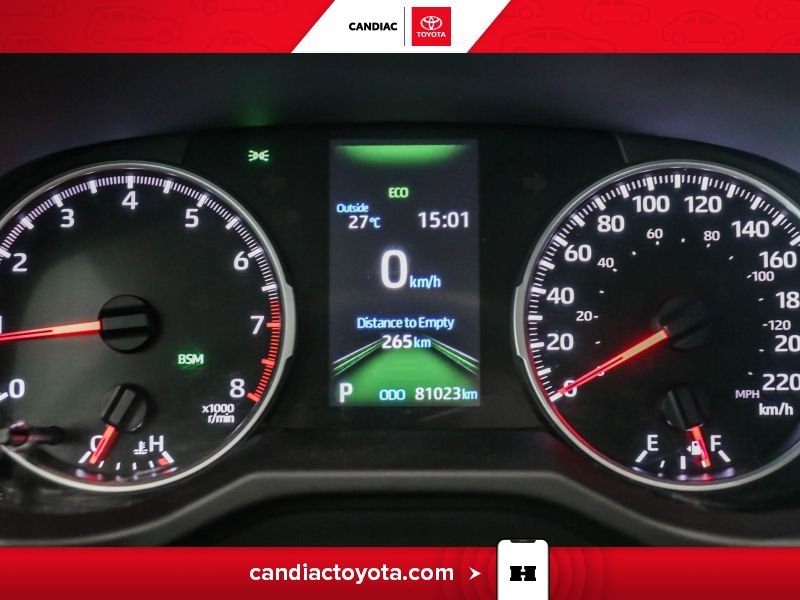 2022 Toyota Rav 4 White Blainville - photo #13