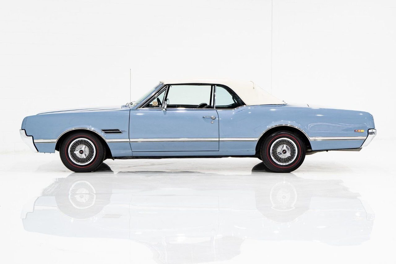 1966 Oldsmobile 442 PRIX EN USD | Matching# 400cu.in. 4-Speed Blue Montreal - photo #7