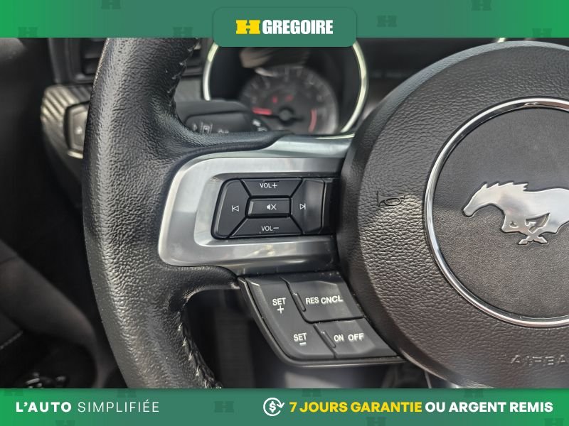 2021 Ford Mustang White Saint-Eustache - photo #13