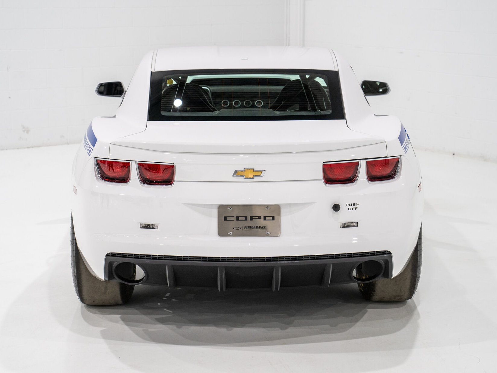 2012 Chevrolet COPO Camaro 327 #15 of 69 1 of 20 Voiture D'accélération d'usine / Exemple Neuf Jamais Couru **PRIX EN USD** White Montreal - photo #23