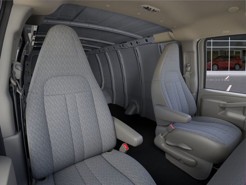 2024 GMC Savana Cargo Van Onyx Black Saint-Eustache - photo #15