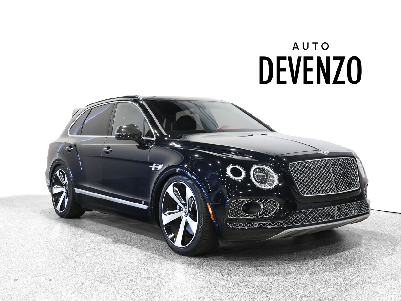 Bentley Bentayga 2017 Noir Saint-Eustache - photo #0