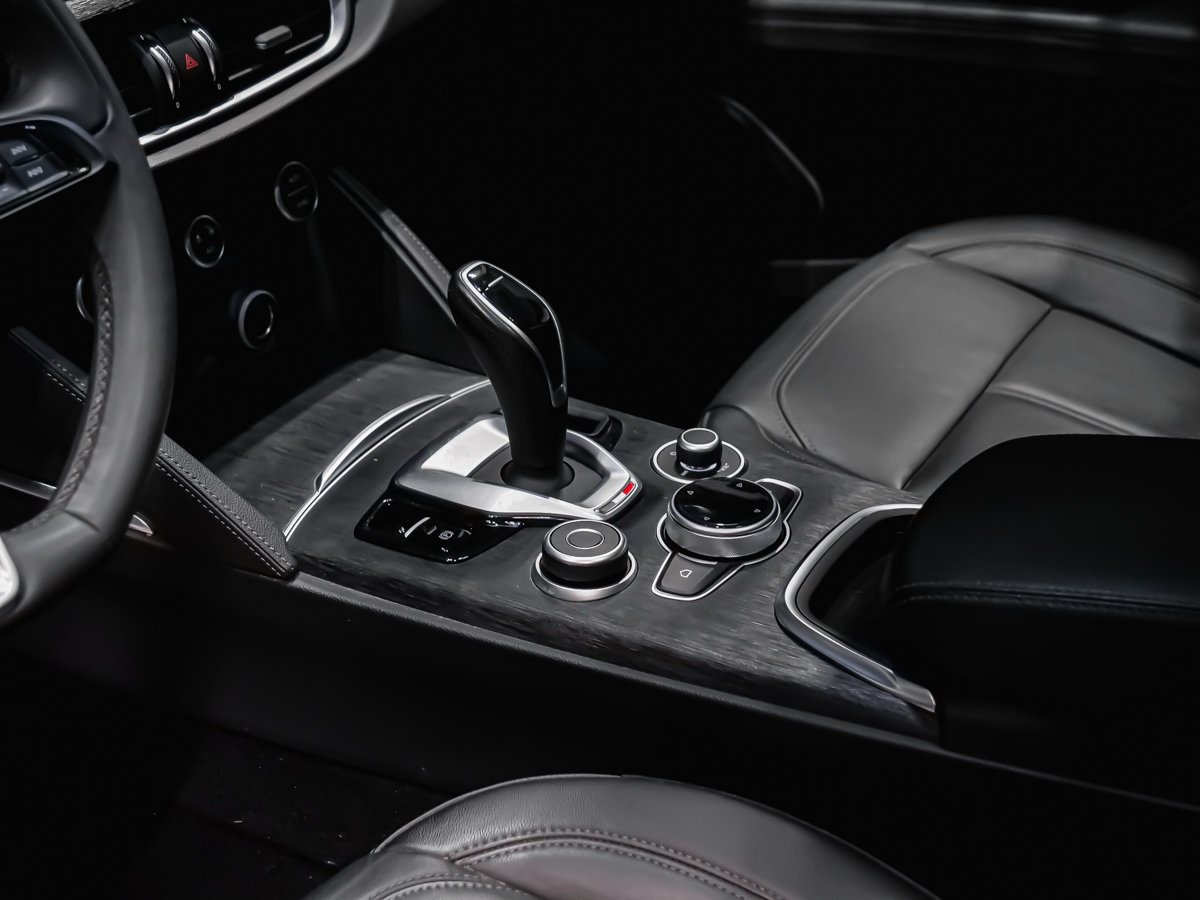 Alfa Romeo Stelvio Sprint 2021 Gris Montréal - photo #6