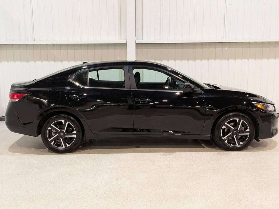 Nissan Sentra SV CVT 2024 Noir