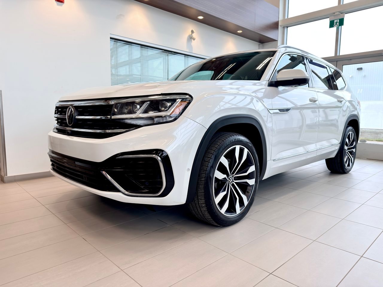 Volkswagen Atlas 2021 Blanc Notre-Dame-des-Prairies - photo #6